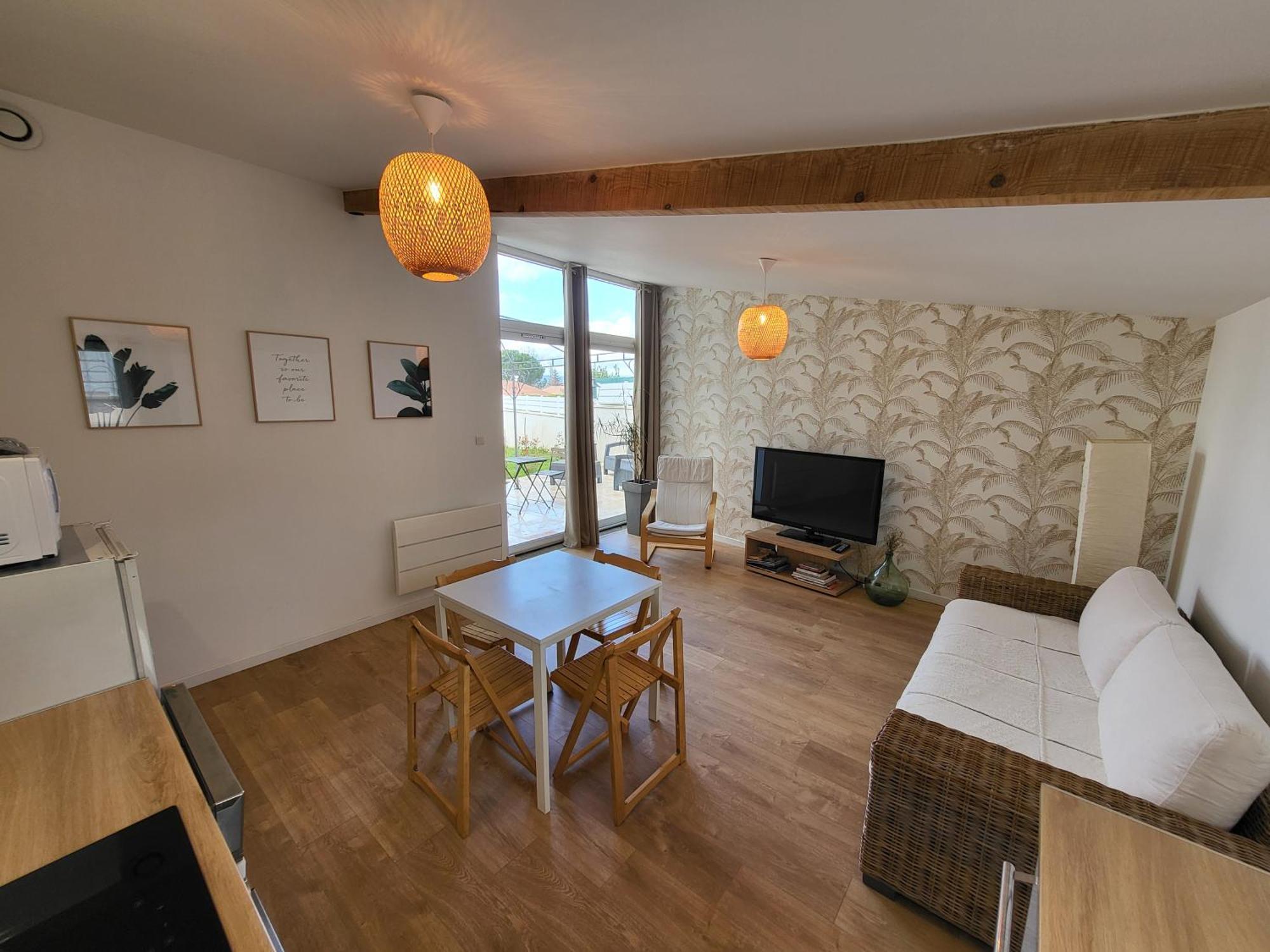 Gite Cosy Et Spacieux Étoile-sur-Rhône Buitenkant foto